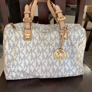 MK purse